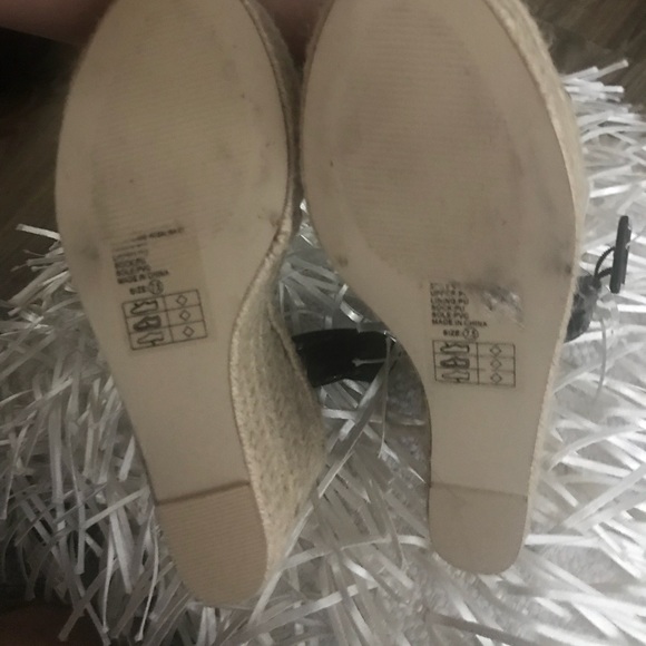 Heels - Picture 3 of 4